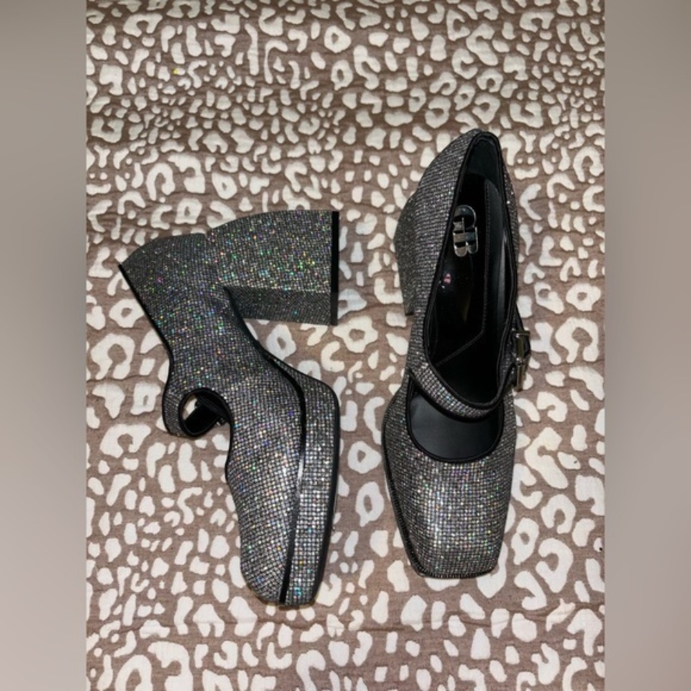 Gianni Bini chunky heel glitter pumps